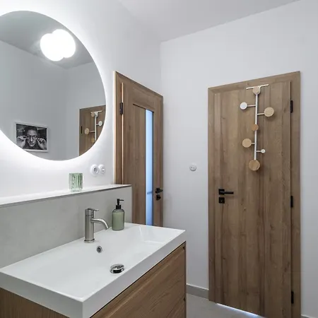 The Nest - Apartman *