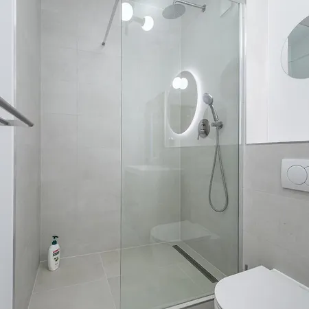 The Nest - Apartman Révkomárom